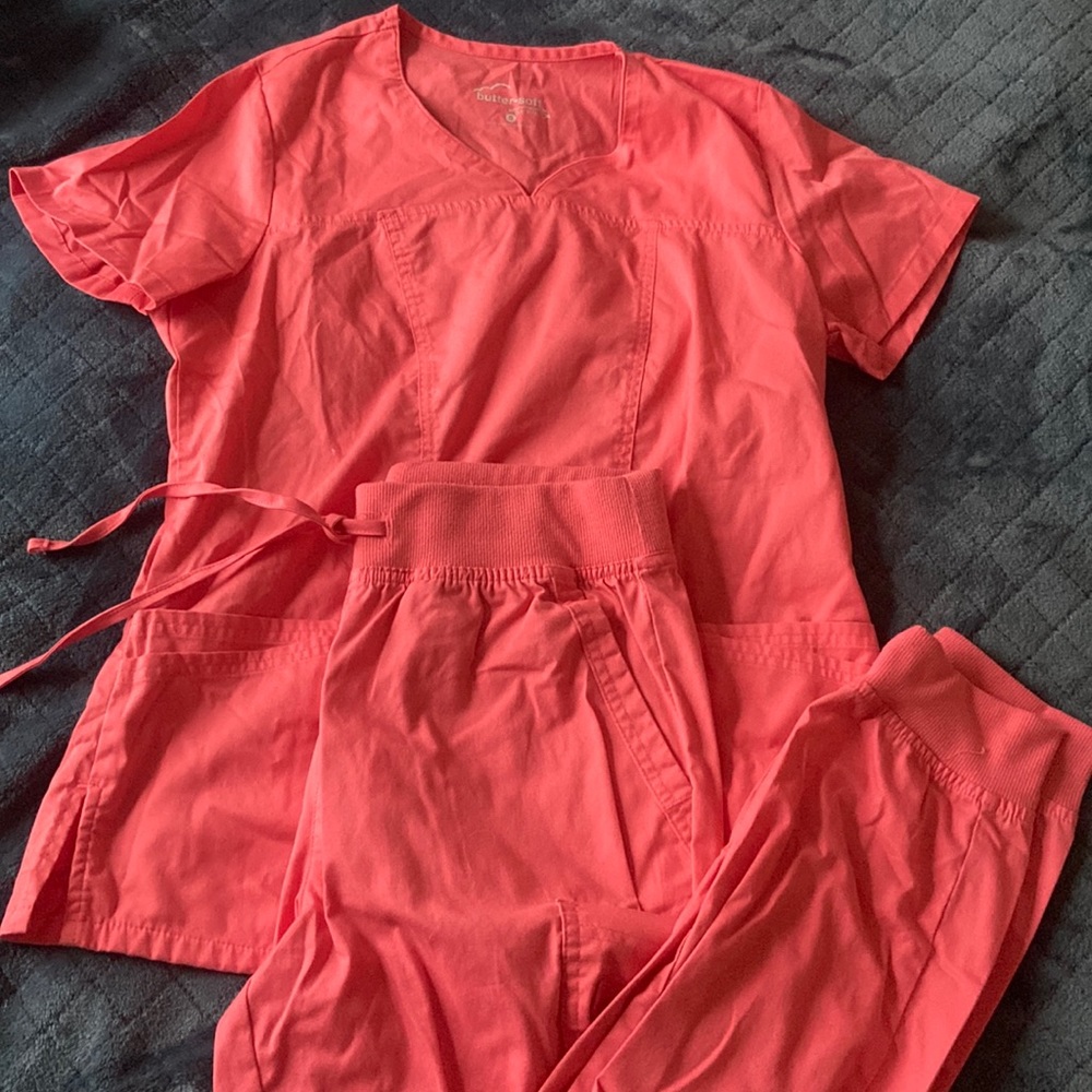 Butter-soft scrub set, Coral